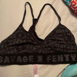 Savage X Fenty rihanna line, sports bra